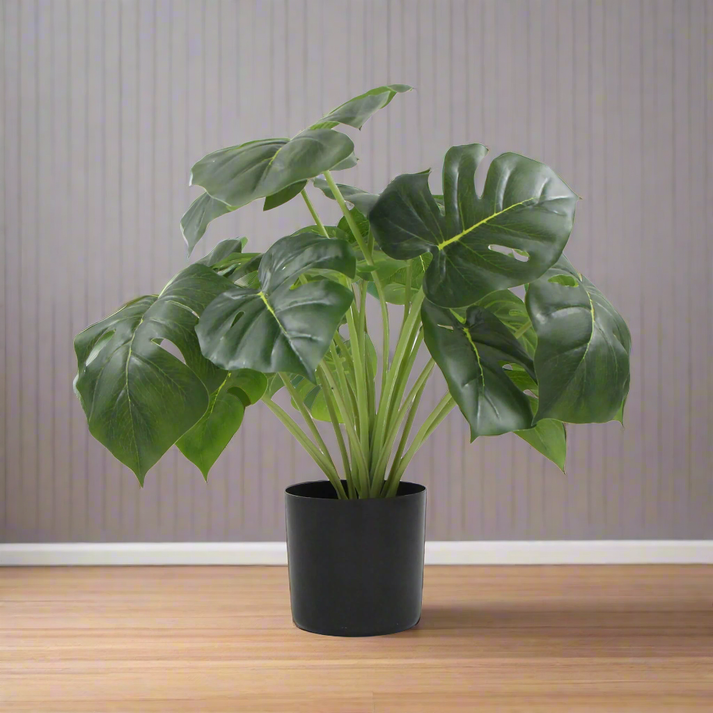 Lifelike 50cm Monstera Artificial Plant